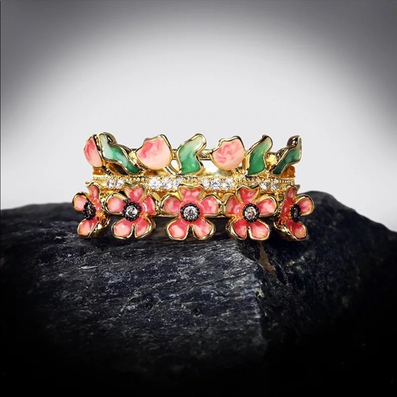 🎊HP🎉 18k Gold Plated Pink Flower Garden Ring - Picture 4 of 5
